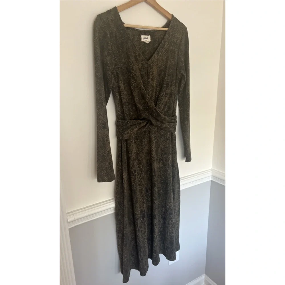 Pact Organic Cotton Dress Size‎ Medium Faux Wrap Snake Print Green Black